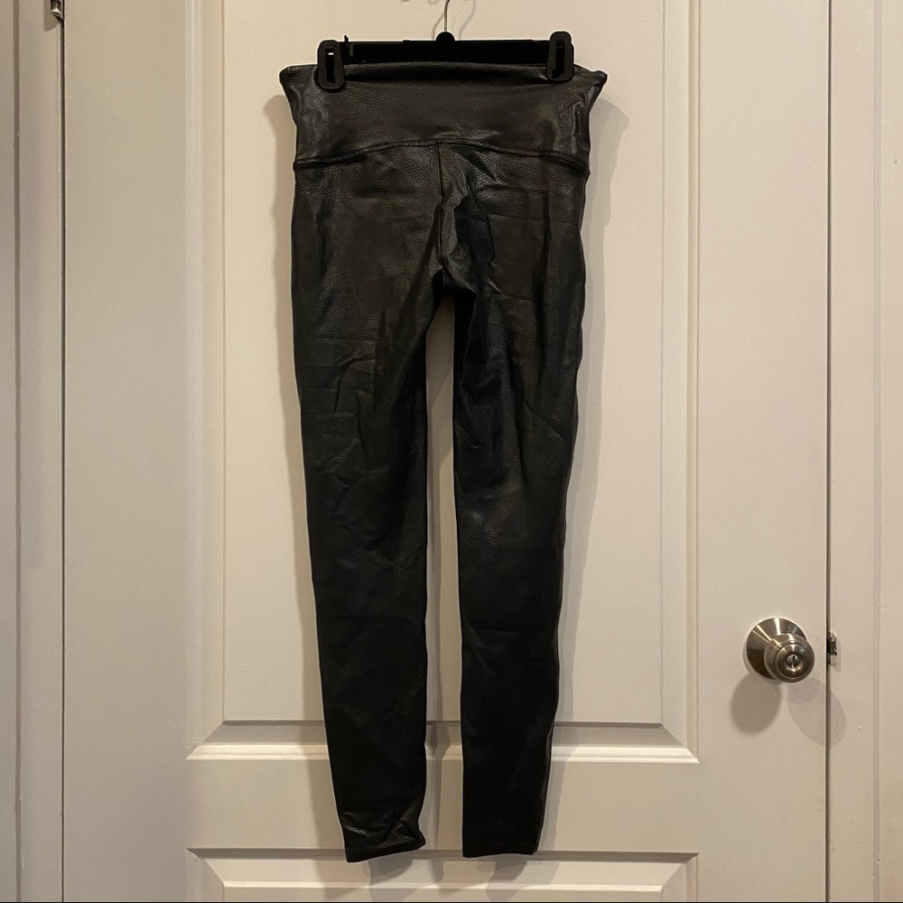 Spanx Faux Leather Croc Leggings in Color Gunmetal - Picture 7 of 7